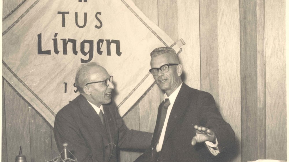 2DCDBDBF-1597-470A-BAAC-F9A01887BAA3