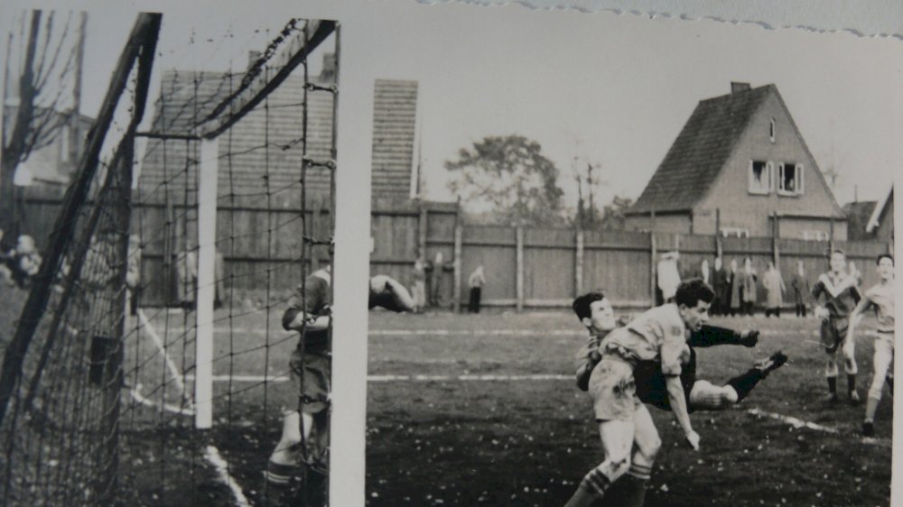 331911D0-CC99-4D09-A49A-EB0318A59D73