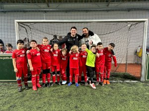 B5710D8E-F959-4A63-B680-146587131F7B