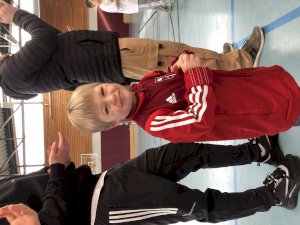 FFCBE11F-4557-4404-9D3C-425BFD10ECA4