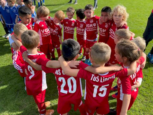 Minikicker nehmen am Samstag (10.02.024) an den Hallenkreismeisterschaften teil.